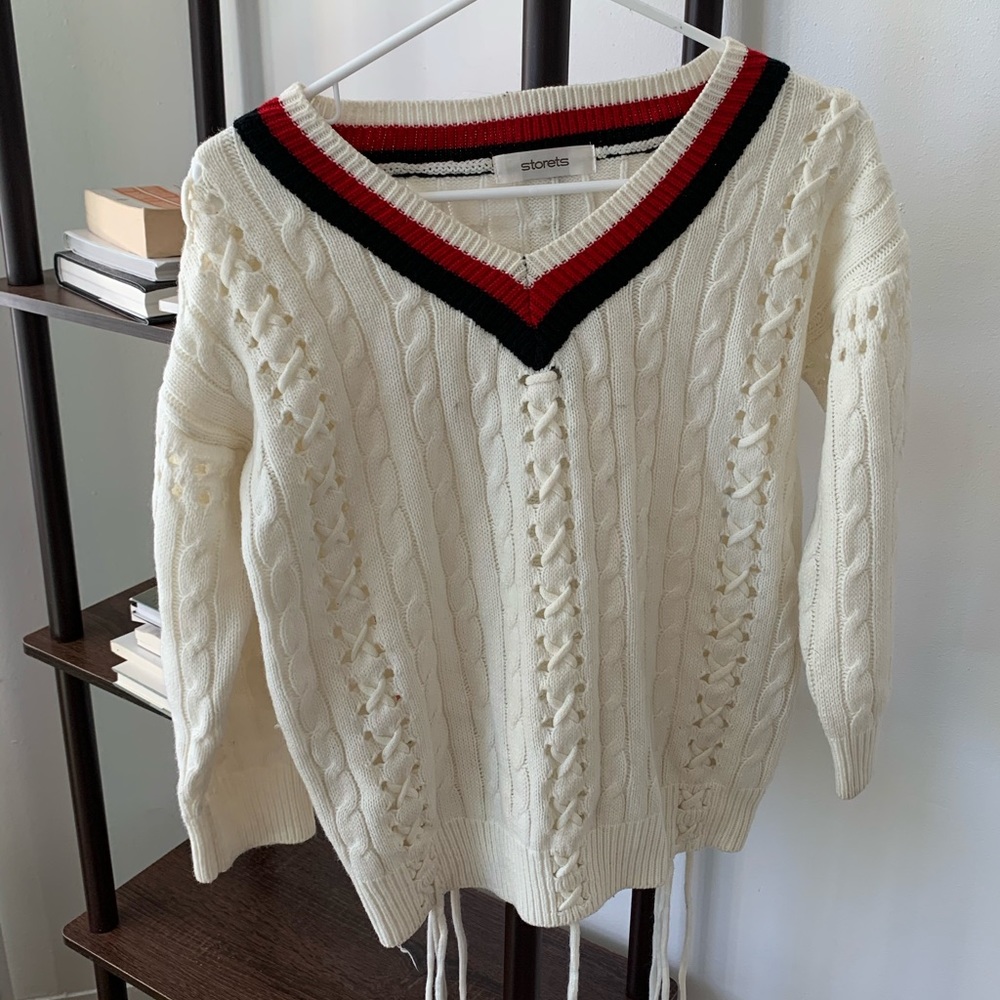 Storets sweater